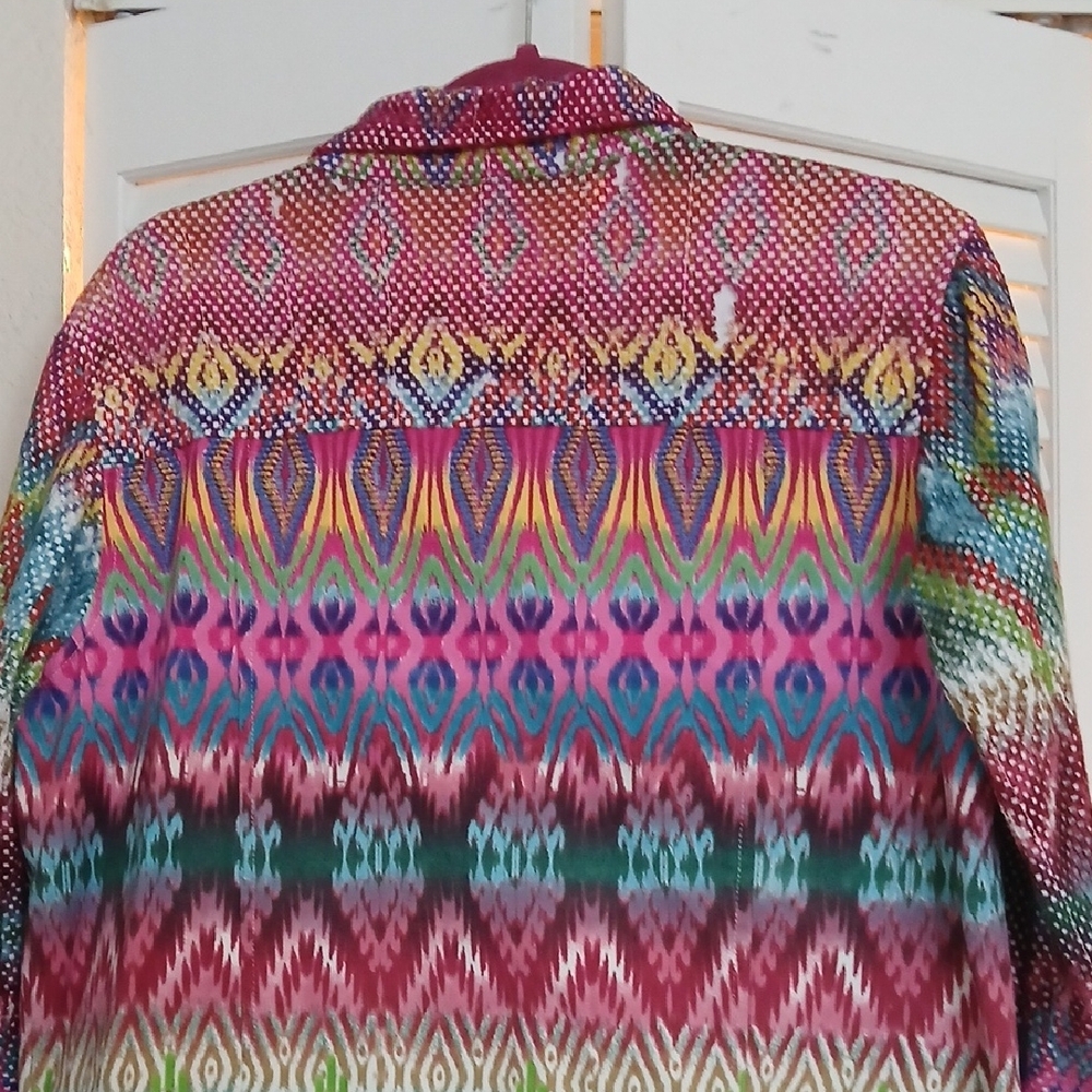 Colorful Patterned Button-Up Shirt - Picture 6 of 6